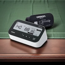OMRON M4 Connect AFib felkaros okos-vérnyomásmérő Bluetooth adatátvitellel 