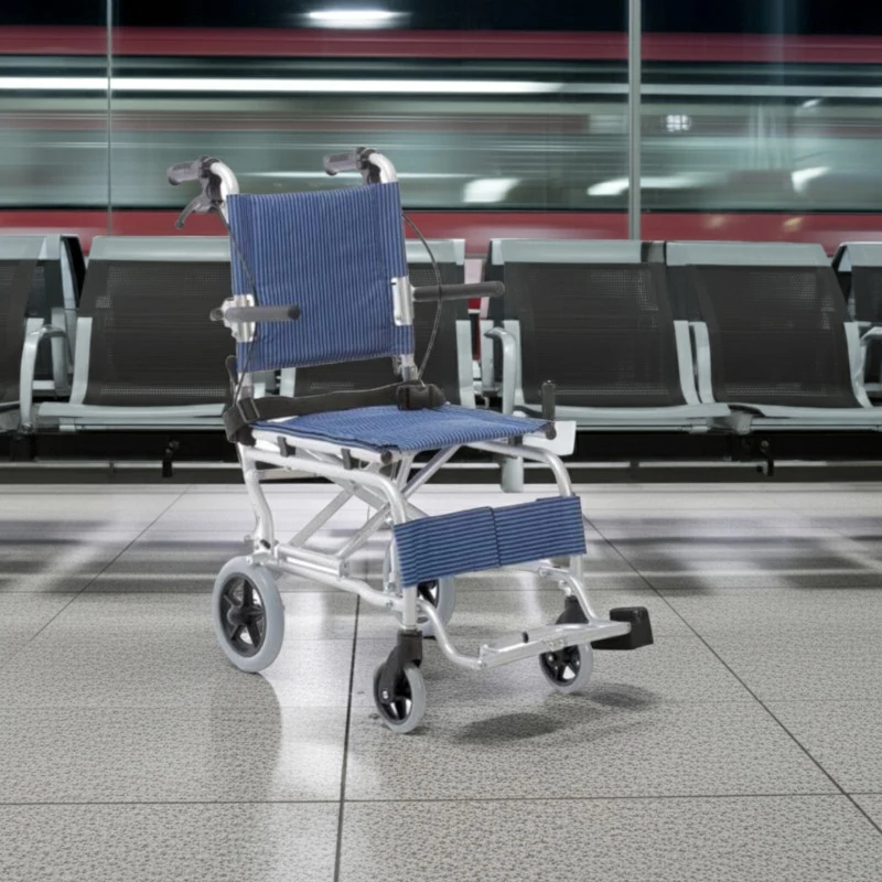 Travel  összecsukható betegszállító kerekesszék
